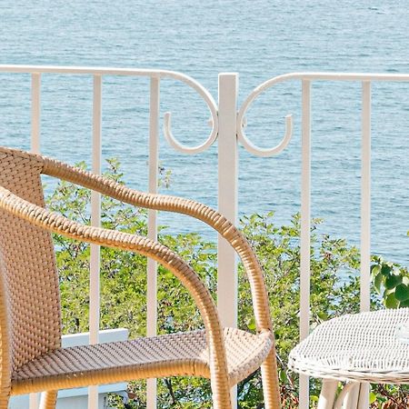 Albergo Italia - Beach Hotel Казамиччола-Терме Экстерьер фото
