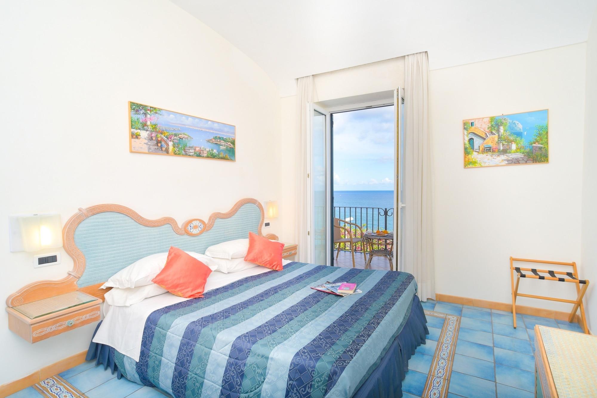 Albergo Italia - Beach Hotel Казамиччола-Терме Экстерьер фото