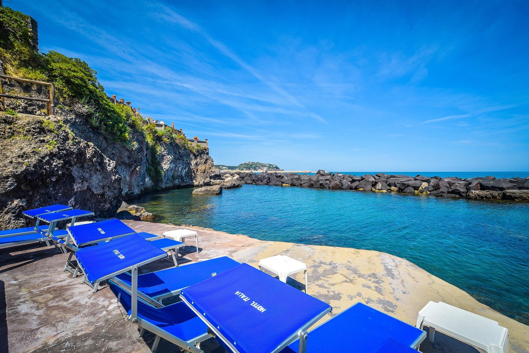 Albergo Italia - Beach Hotel Казамиччола-Терме Экстерьер фото