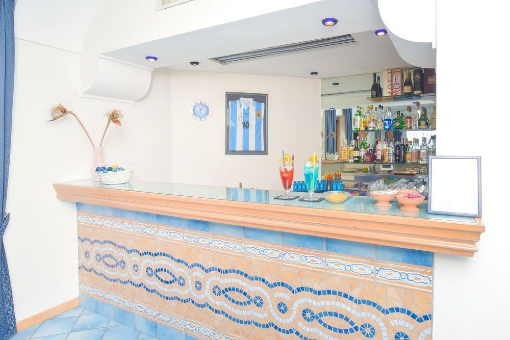 Albergo Italia - Beach Hotel Казамиччола-Терме Экстерьер фото